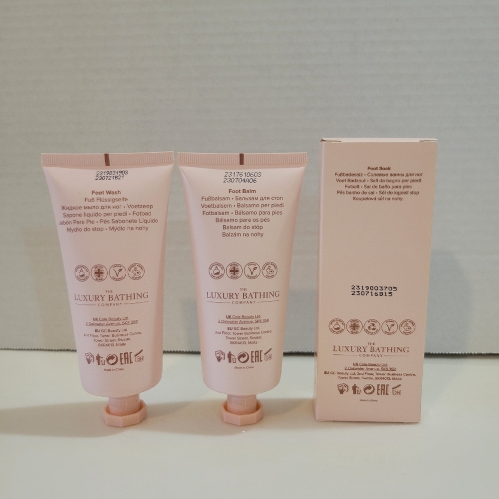 The LUXURY BATHING COMPANY Sweet Vanilla & Almond Glaze Foot Balm, Wash, & Soak - Picture 2 of 2